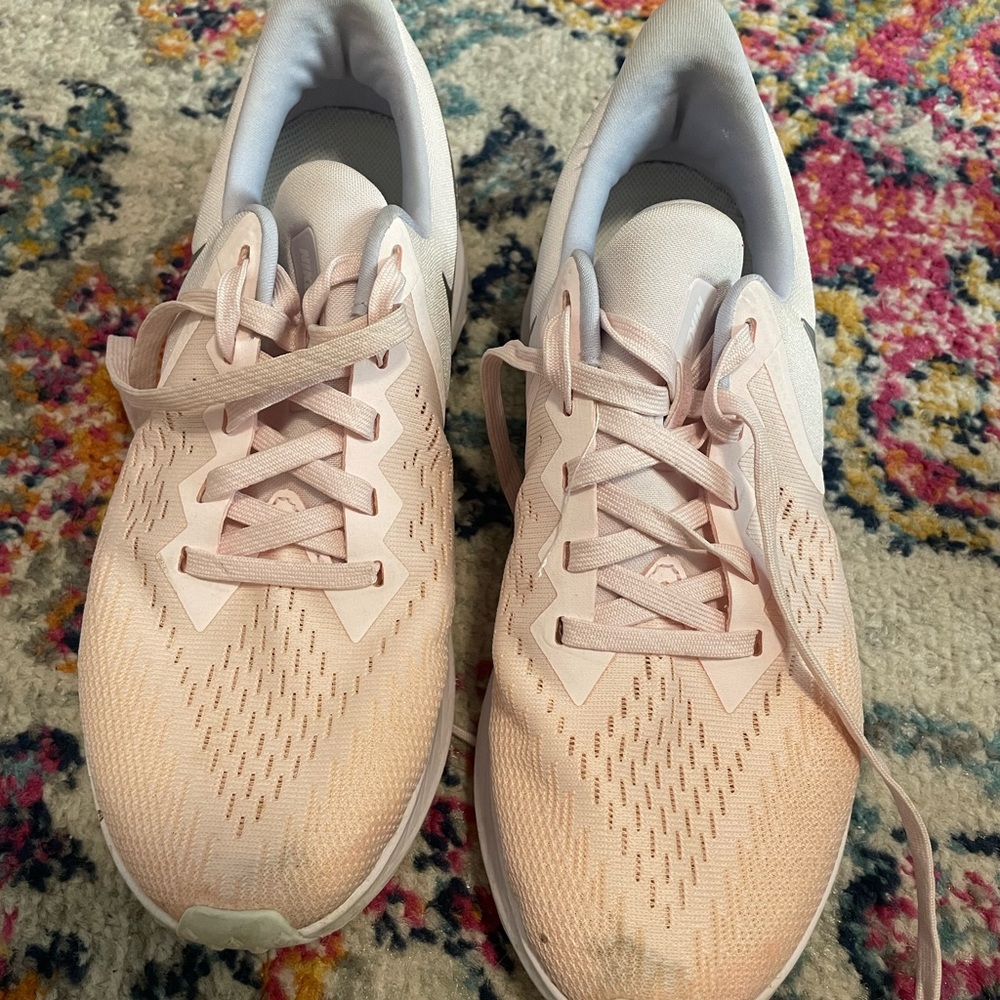 Womens nike shoes